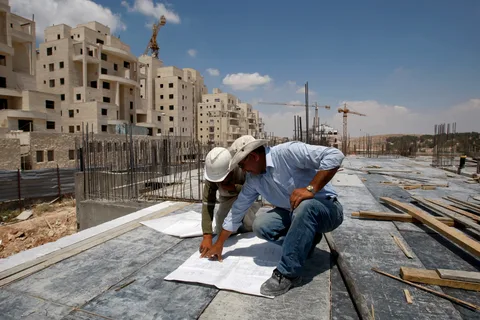 مقاول في الرياض